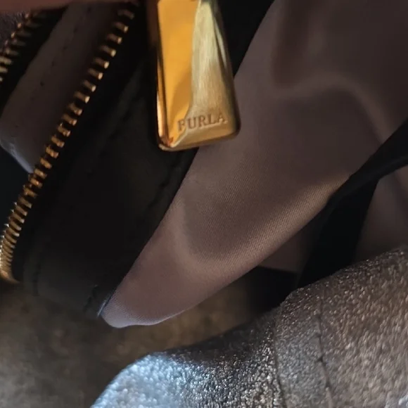 Furla For Saks Bluegreen Tote Bag Sleek Design Spacious. A-6. - Picture 4 of 4